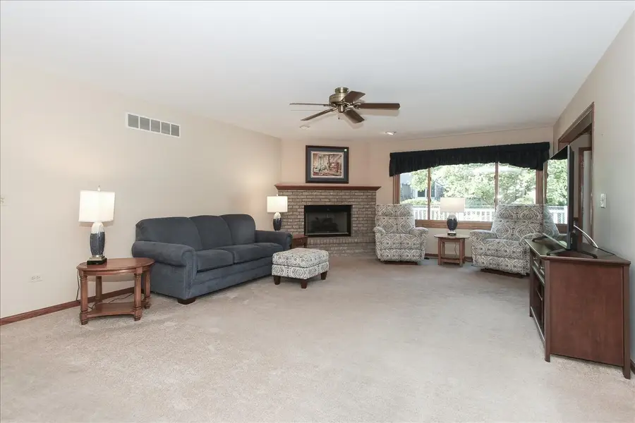 2039 Belvidere Line Drive, Elgin, IL 60123 - #2