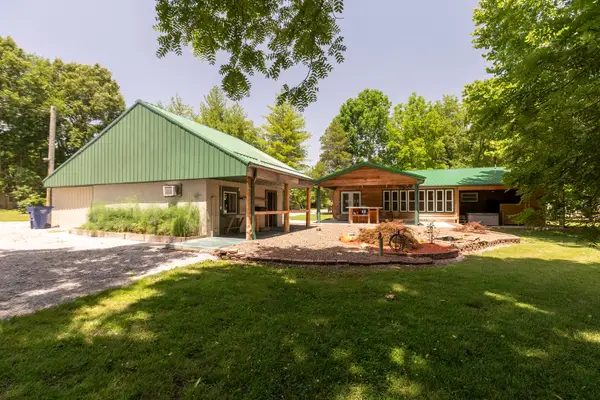 706 W Stotlar Street, West Frankfort, IL 62896