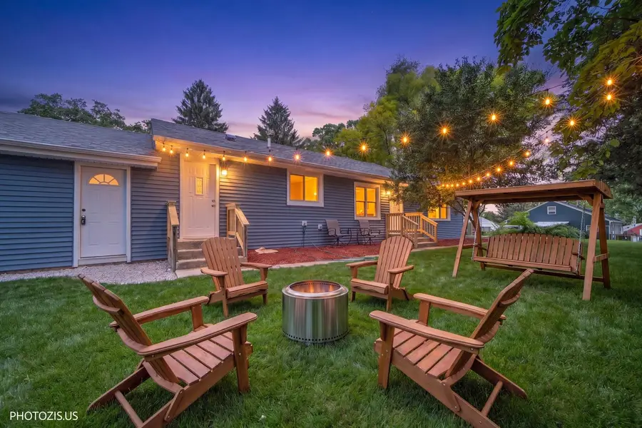 28069 N Lake Drive, Wauconda, IL 60084 - #3