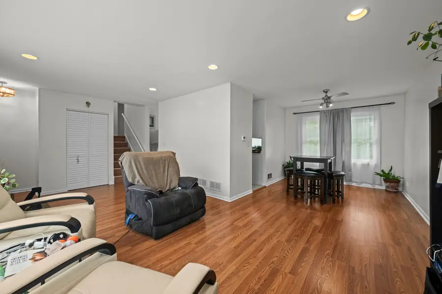 600 Thompson Boulevard, Buffalo Grove, IL 60089 - #3