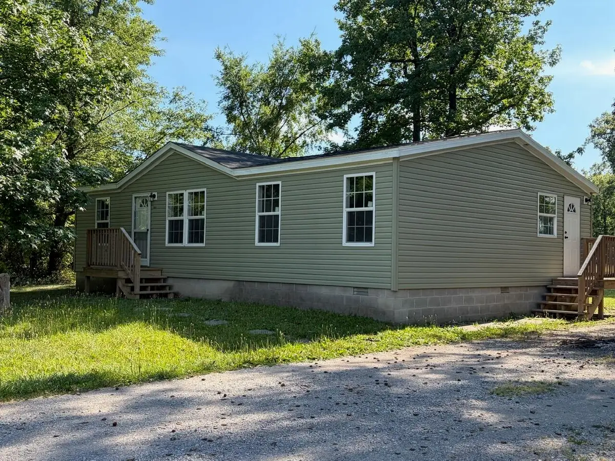 1609 N 11th Street, Herrin, IL 62948 - #1