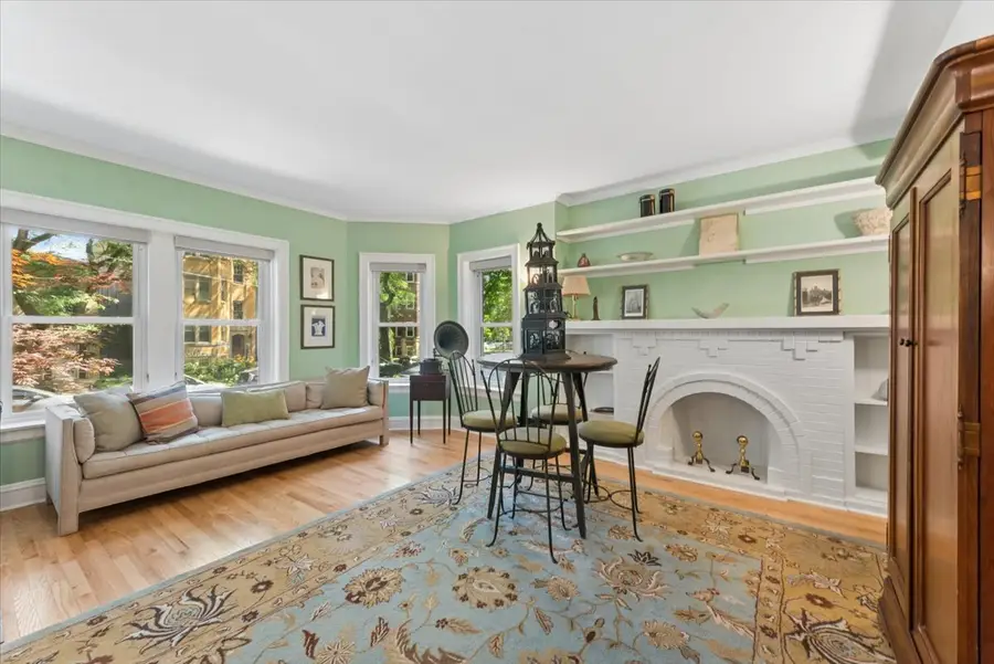 2215 W Arthur Avenue, Chicago, IL 60645 - #3