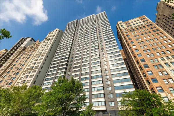 1440 N Lake Shore Drive #10C, Chicago, IL 60610