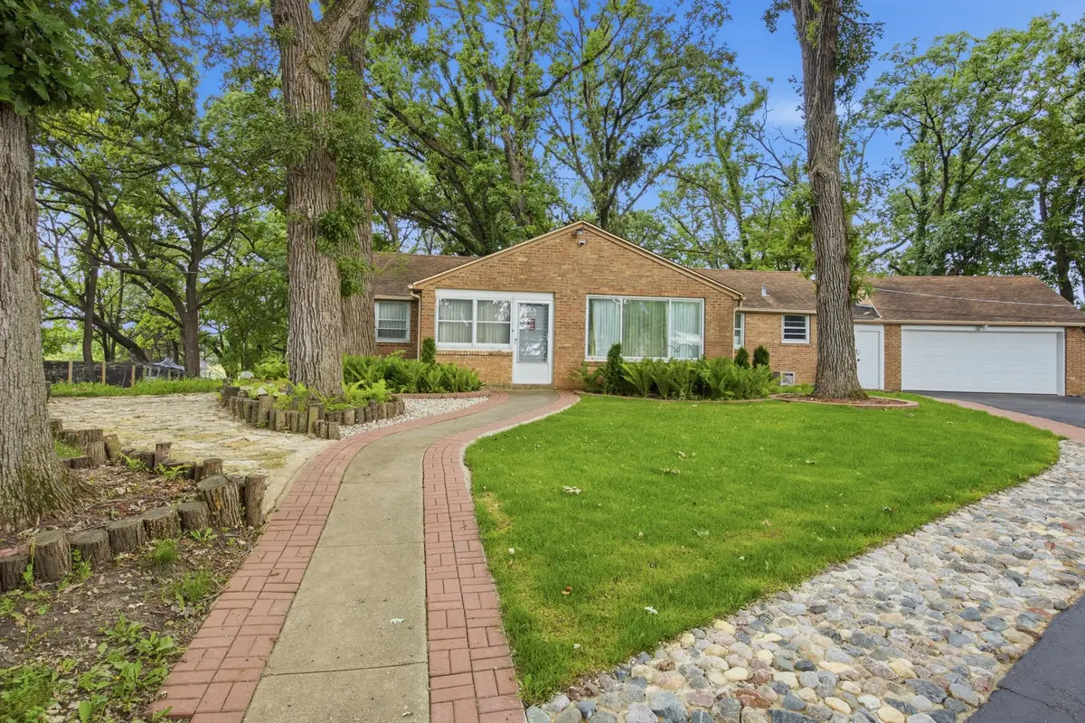 37W961 Bowes Road, Elgin, IL 60124 - #1