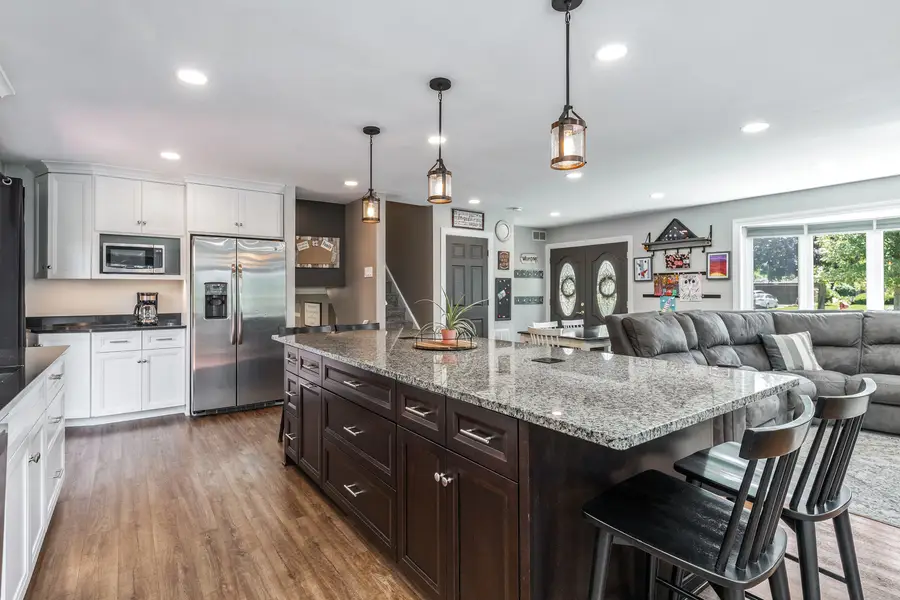 2422 Chippewa Court, Lisle, IL 60532 - #3