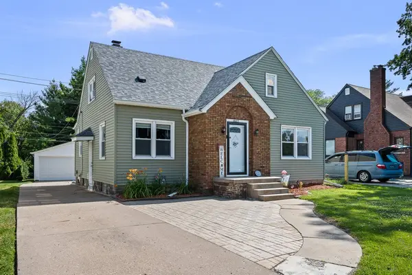 802 27th Avenue, Moline, IL 61265