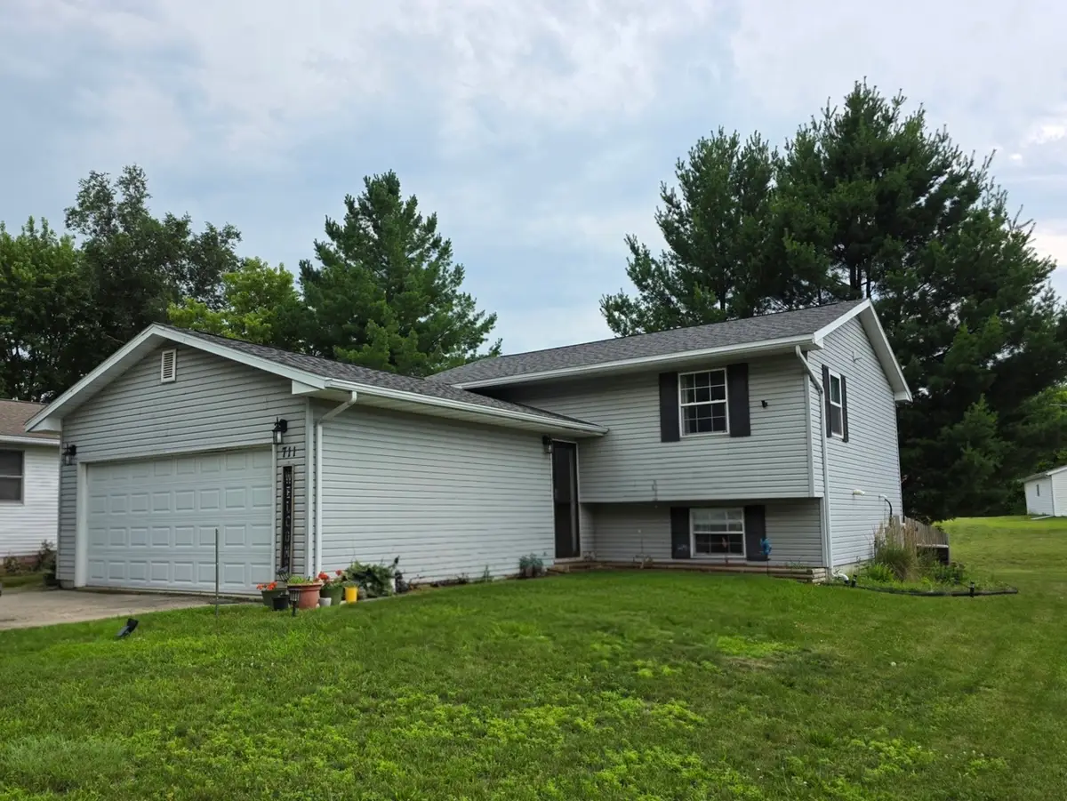 711 Lawrence Lane, Prophetstown, IL 61277 - #1