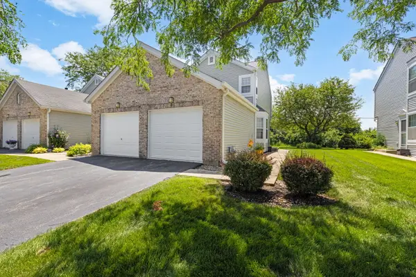 486 Nicole Drive #D, Bartlett, IL 60103