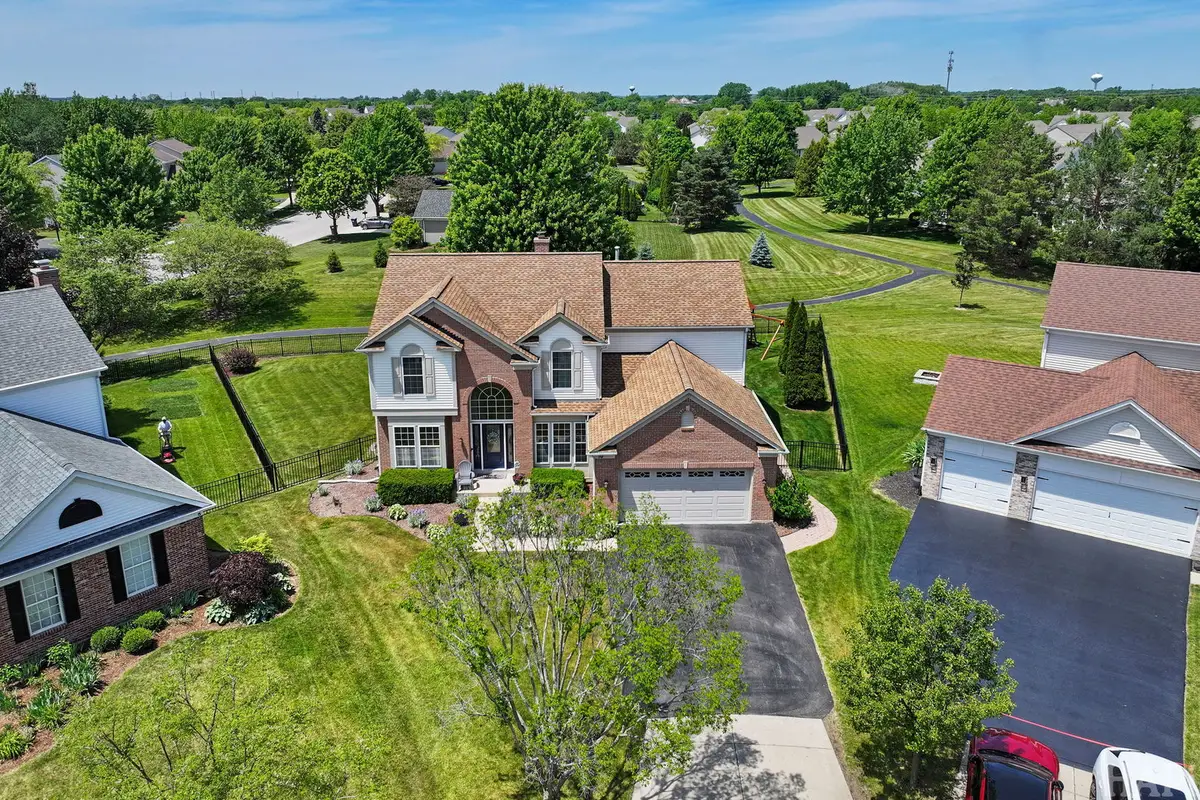 10 Hithergreen Court, Algonquin, IL 60102 - #1
