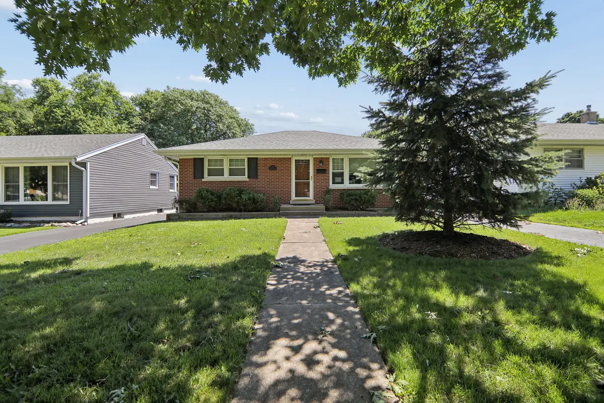 29 N Summit Avenue, Villa Park, IL 60181 - #1