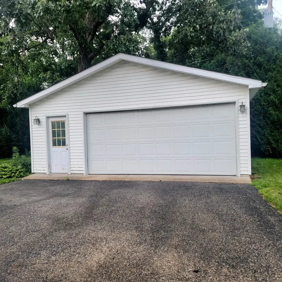 525 N Lake Street, Grayslake, IL 60030 - #2