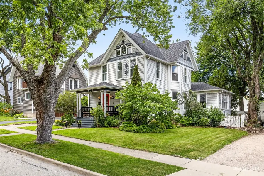 206 Oregon Avenue, West Dundee, IL 60118 - #3