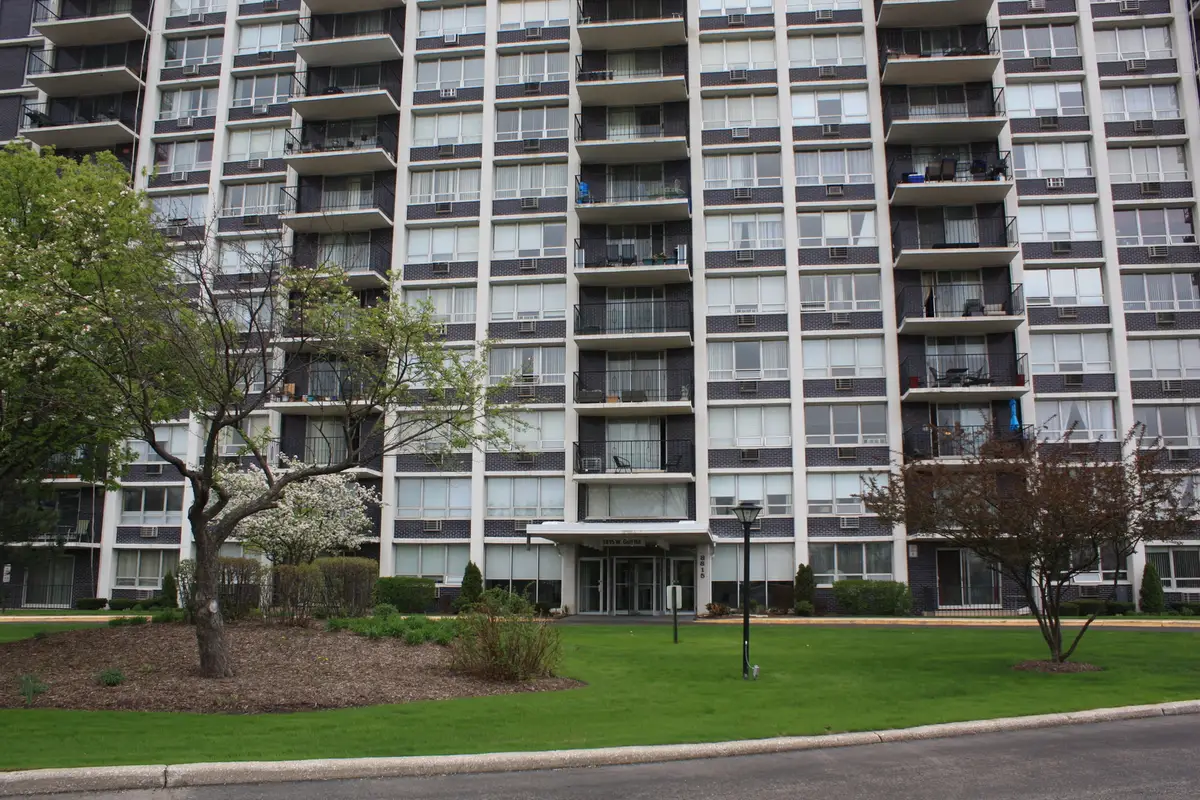 8815 W Golf Road #4H, Niles, IL 60714 - #1