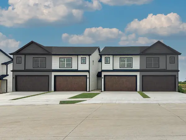 5238 Polster Place, Bettendorf, IA 52722