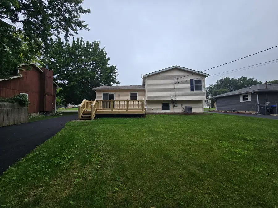 38355 N North Shore Avenue, Beach Park, IL 60087 - #2