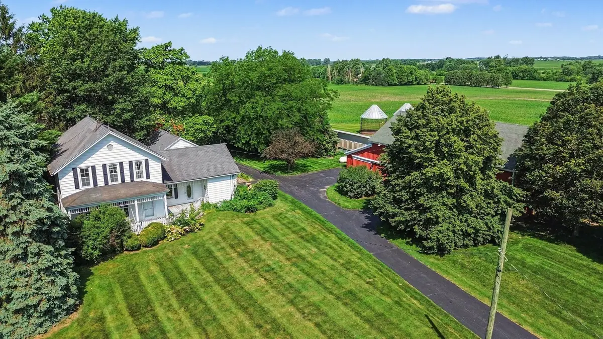 28548 S Cottage Grove Avenue, Beecher, IL 60401 - #1