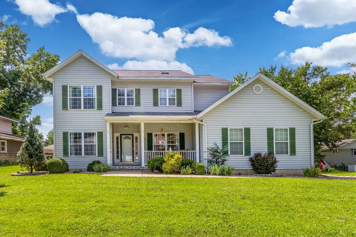 36 Edgewood Lane N, Centralia, IL 62801 - #1
