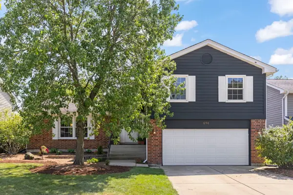 696 Farnham Lane, Wheaton, IL 60189