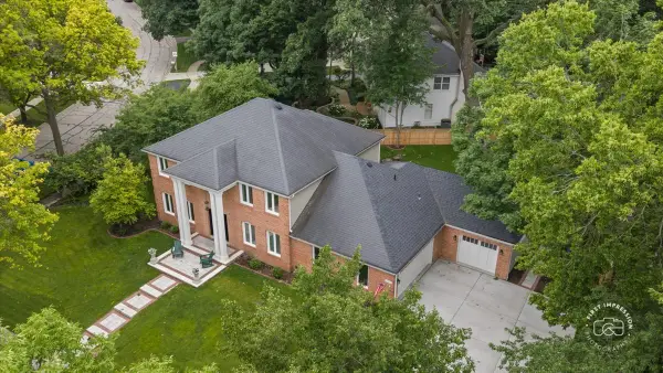 1415 Heatherton Drive, Naperville, IL 60563