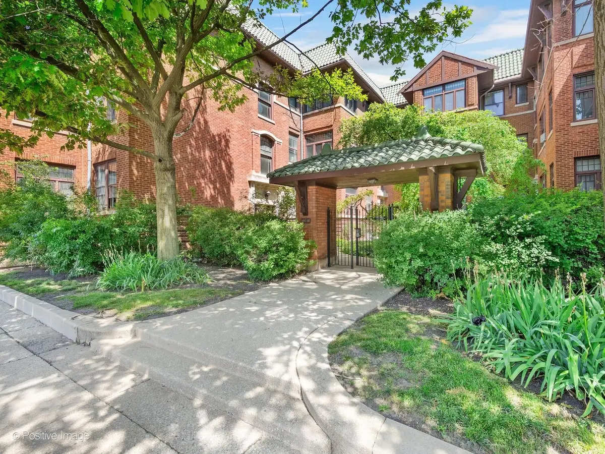 1150 Washington Boulevard #2, Oak Park, IL 60302 - #1