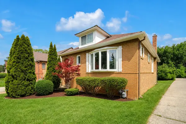 655 Albert Street, Elmhurst, IL 60126