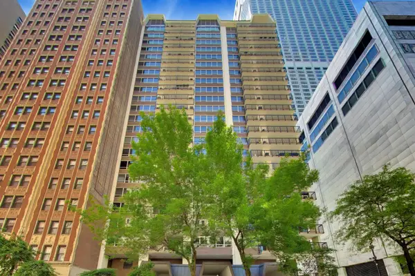 201 E Chestnut Street #8B, Chicago, IL 60611