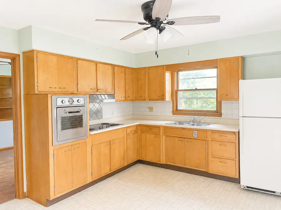 308 W Logan Street, Forreston, IL 61030 - #3