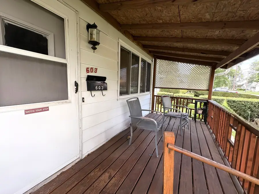 603 E Indiana Avenue, Pontiac, IL 61764 - #3