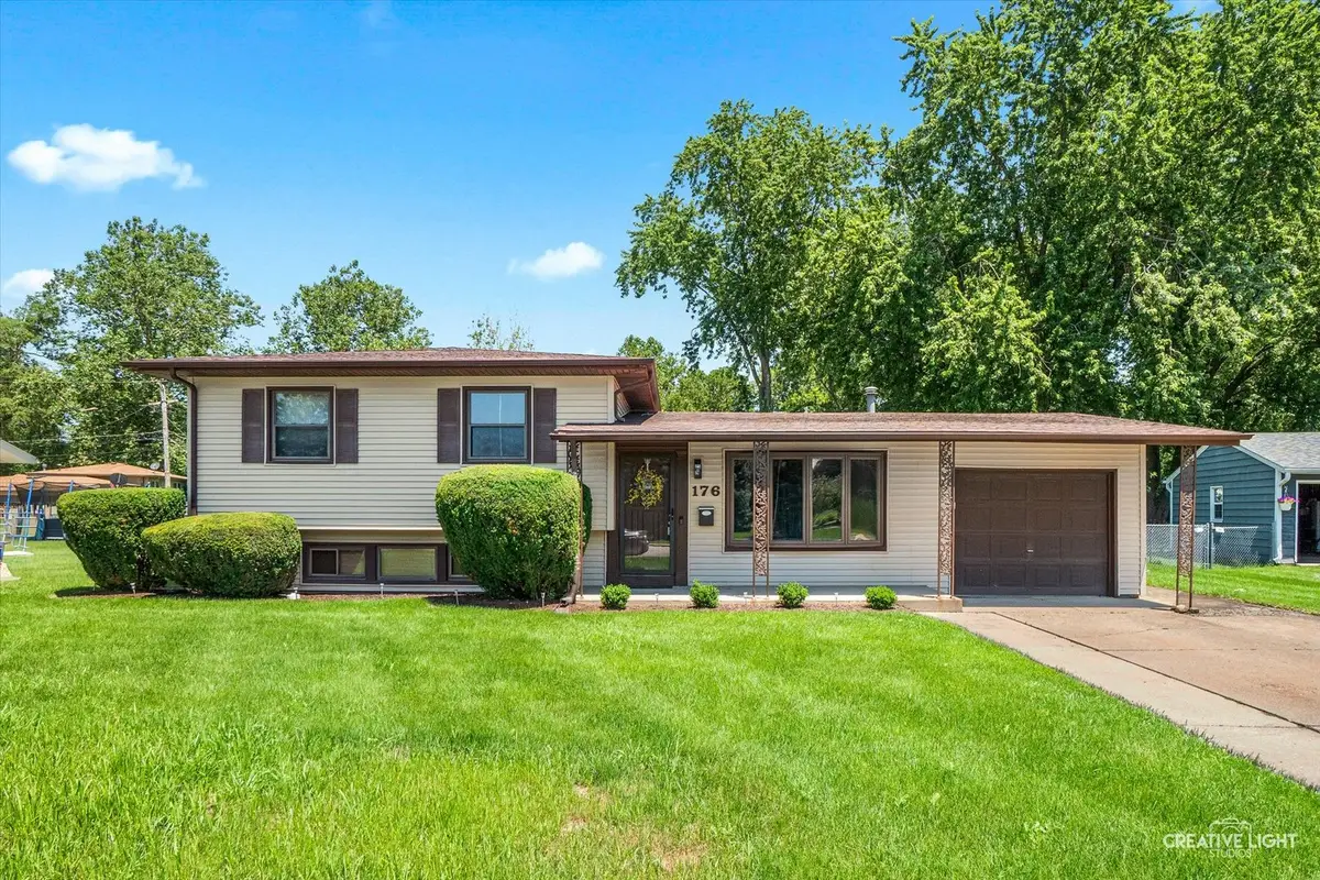 176 Boulder Hill Pass, Montgomery, IL 60538 - #1