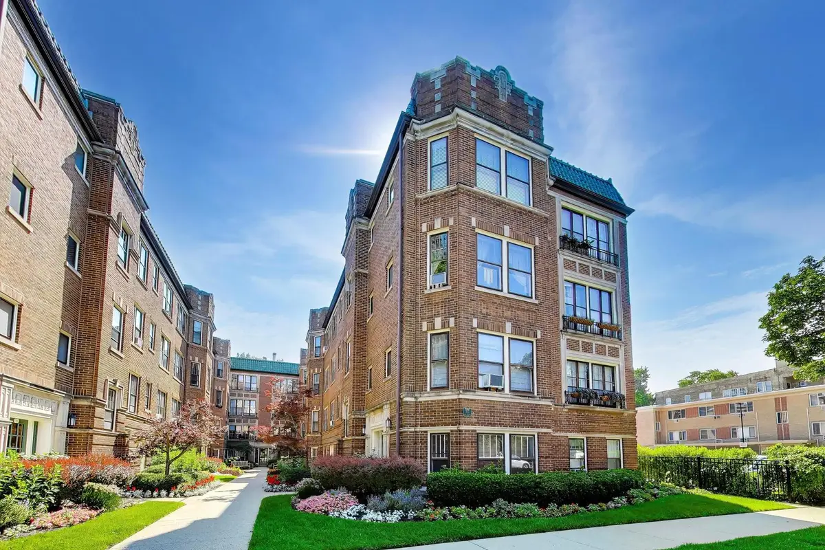 719 Hinman Avenue #2W, Evanston, IL 60202 - #1