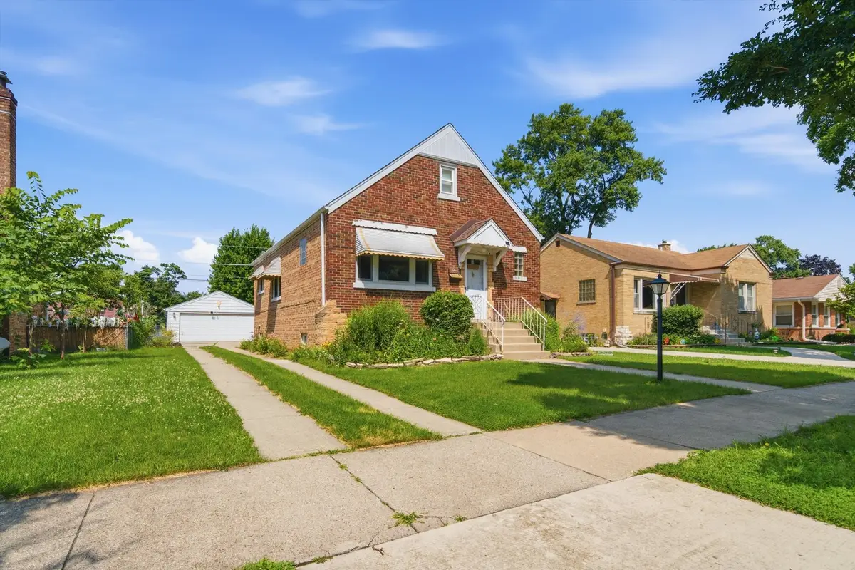 2416 S 2nd Avenue, North Riverside, IL 60546 - #1