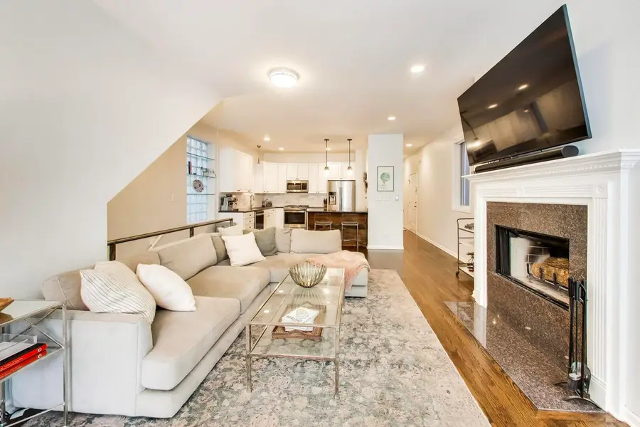 831 N Hermitage Avenue #1, Chicago, IL 60622 - #3