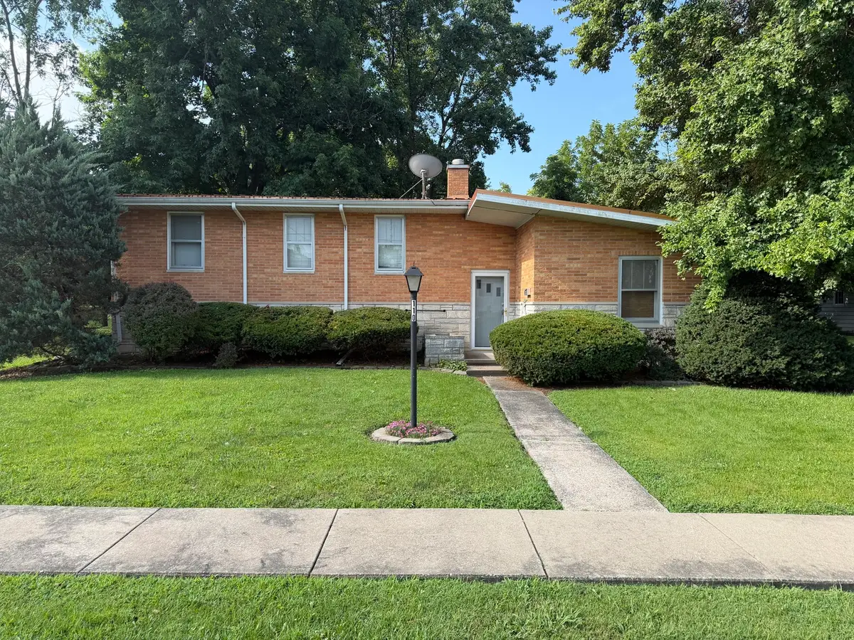 110 E Kaskaskia Street, Pinckneyville, IL 62274 - #1