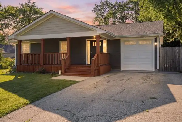 4220 Ponca Street, McHenry, IL 60050 - #1