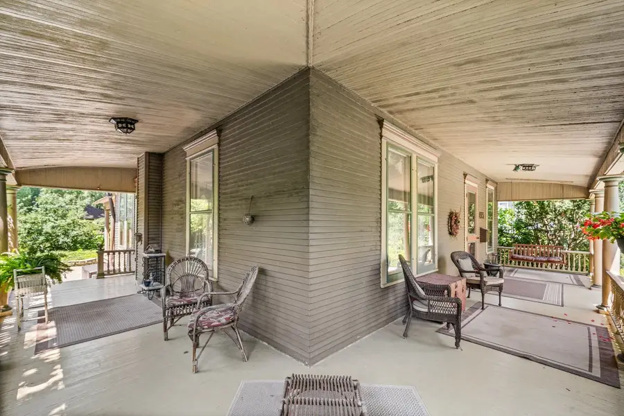 415 S 4th Street, Saint Charles, IL 60174 - #3