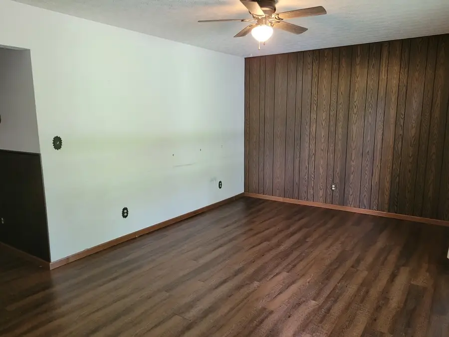 1905 S 15th Street, Mount Vernon, IL 62864 - #3