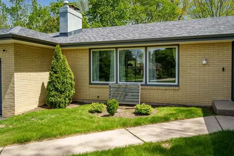 2015 Glenview Road, Rockford, IL 61107 - #2