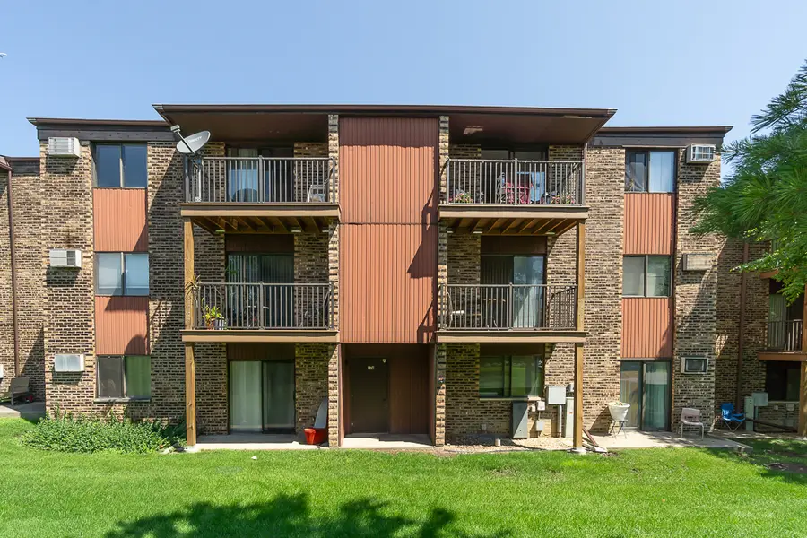 178 Dunteman Drive #302, Glendale Heights, IL 60139 - #3