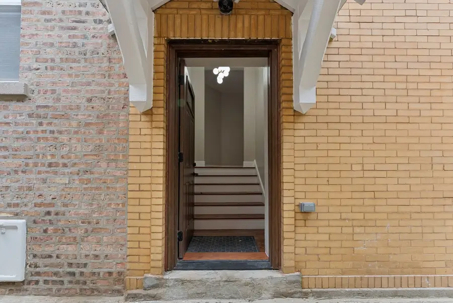 8015 S Paxton Avenue, Chicago, IL 60617 - #2