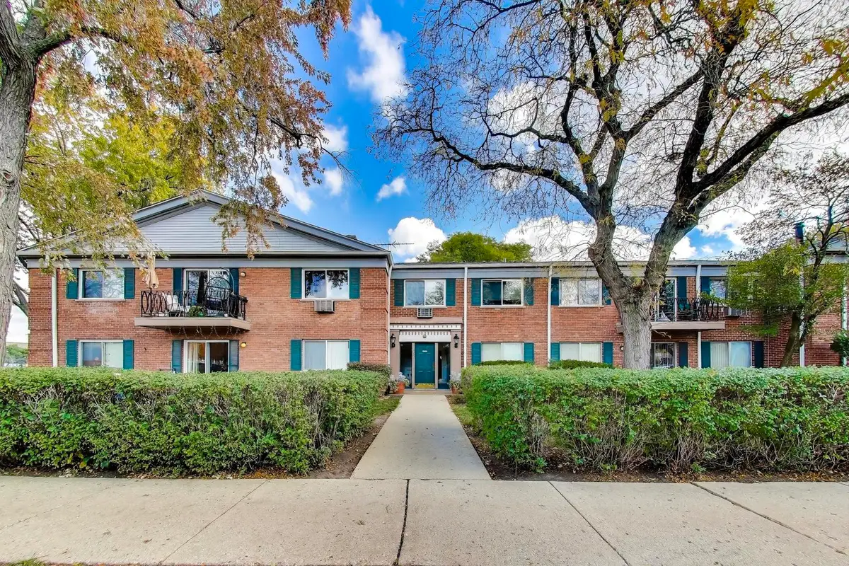 2303 S Goebbert Road #A109, Arlington Heights, IL 60005 - #1
