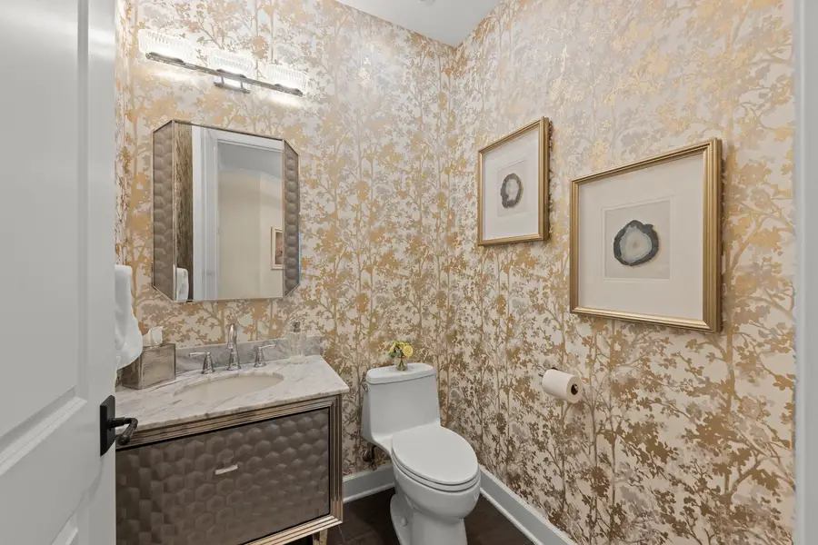 149 W Kennedy Lane #407, Hinsdale, IL 60521 - #3