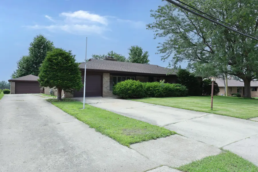 1601 Barthelone Street, Crest Hill, IL 60403 - #3