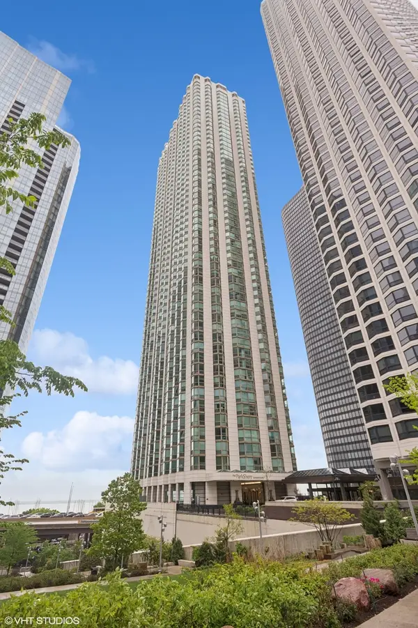 195 N Harbor Drive #801-809, Chicago, IL 60601
