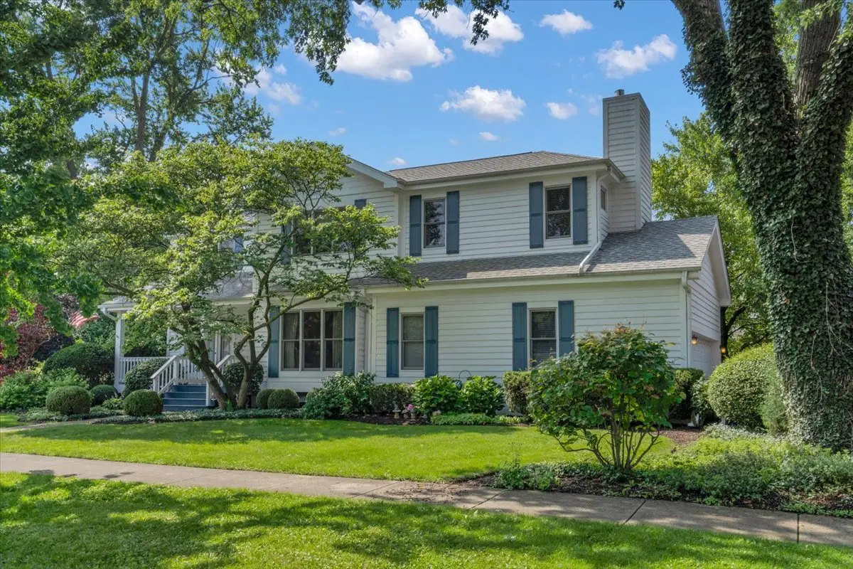 919 Roslyn Road, Glen Ellyn, IL 60137 - #1