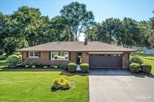 47 Pasadena Drive, Oswego, IL 60543