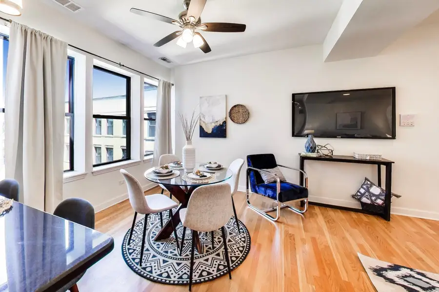4821 N Kimball Avenue #3, Chicago, IL 60625 - #3