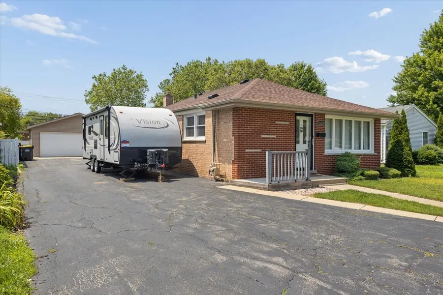 11004 Menard Avenue, Chicago Ridge, IL 60415 - #2