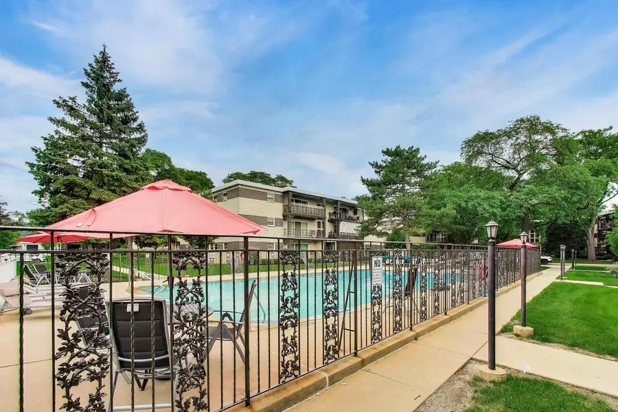 901 8th Avenue #12, La Grange, IL 60525 - #3