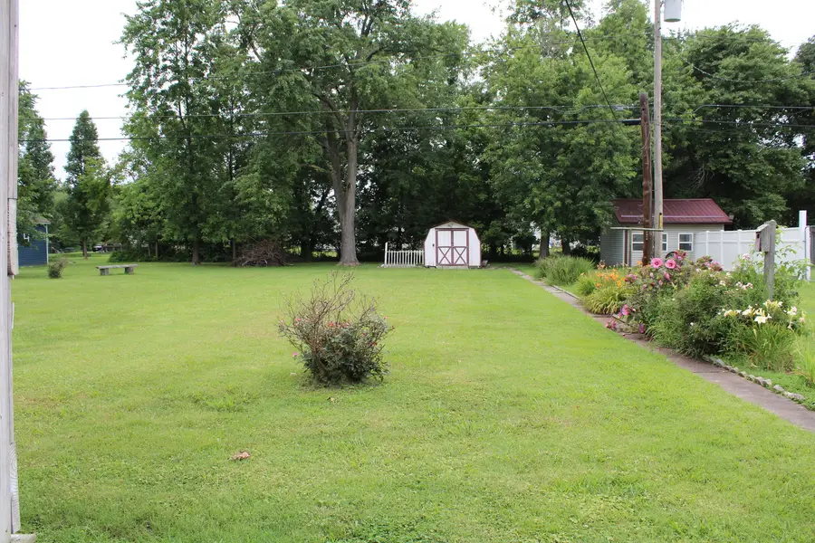 615 N Indiana Avenue, Salem, IL 62881 - #2