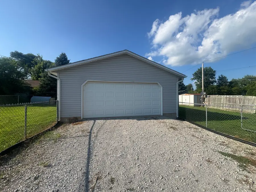 303 3rd Street, Matherville, IL 61263 - #3